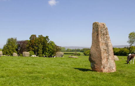 Image of the stone circle Long Meg and her daughters
